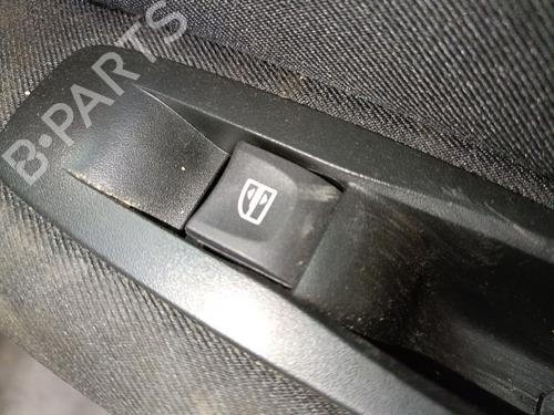 Used Right rear window switch RENAULT MEGANE IV Hatchback (B9A/M/N_) 1.2 TCe 100 (B9MS) (100 hp) 26132233
