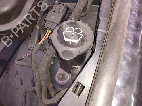 Used Windscreen washer tank BMW 7 (E65, E66, E67) 730 d (218 hp) 10147075
