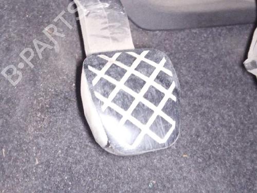 Pedal embrague SKODA ROOMSTER (5J7) 1.9 TDI (105 hp) 8788535