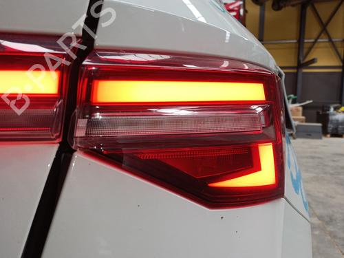 Right taillight SKODA KAROQ (NU7, ND7) 1.5 TSI | BP33462806C35 - Image 2