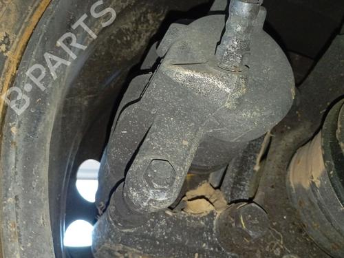 Used Right front brake caliper DACIA DOKKER MPV (KE_) 1.5 dCi (KEAJ, KEAH) (90 hp) 28075883