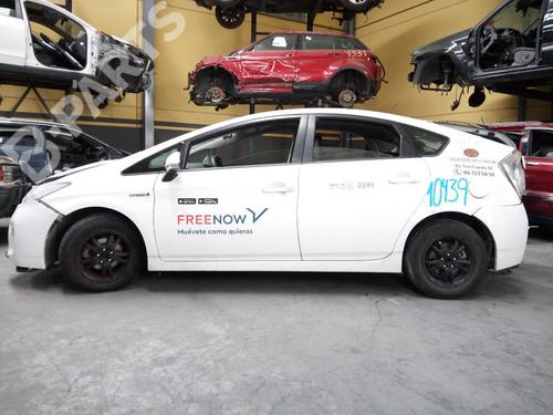 Used Parts TOYOTA PRIUS (_W3_)  1.8 Hybrid (ZVW3_)  1124552