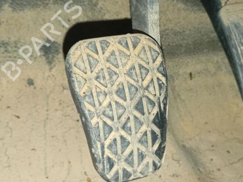 Used Break pedal Break pedal FORD TRANSIT COURIER B460 Box Body/MPV 1.5 TDCi (75 hp) 40085472 40085472