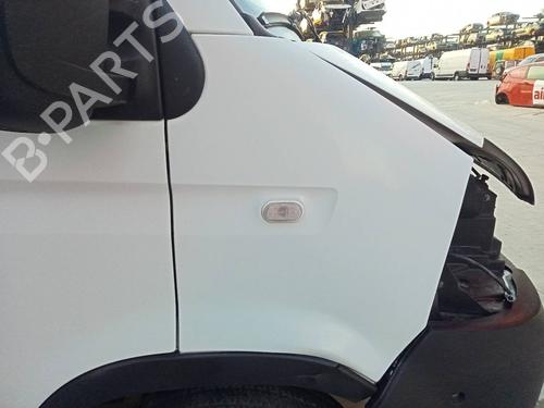 Used Right front fenders RENAULT MASTER II Van (FD) 2.5 dCi (120 hp) 22373322