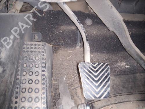Used Clutch pedal MITSUBISHI PAJERO III (V7_W, V6_W) 3.2 Di-D (V68W, V78W) (165 hp) 16257022
