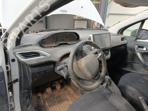 Dashboard PEUGEOT 208 I (CA_, CC_) 1.2 VTI 82 | BP31176788C46
