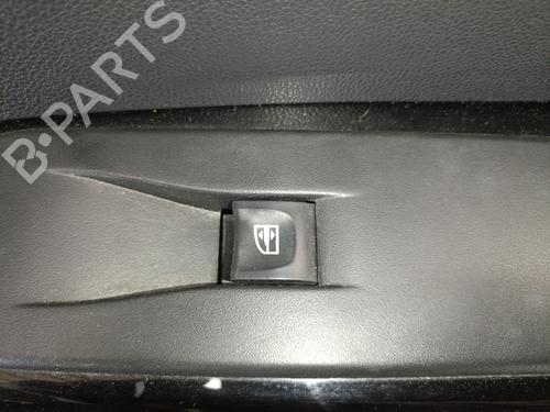 Used Right front window switch Right front window switch 38232493 38232493
