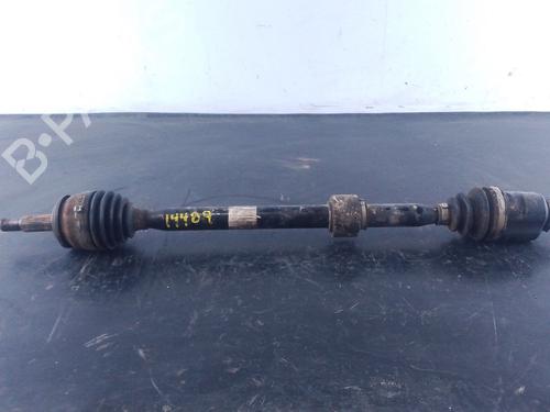 Used Right front driveshaft TOYOTA AURIS (_E18_) 1.4 D-4D (NDE180_, NDE180R) (90 hp) 31010542