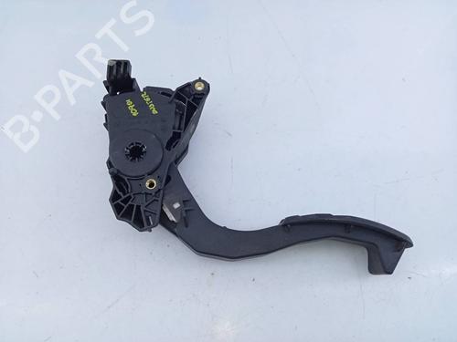 Used Pedal DACIA DUSTER (HM_) 1.5 dCi 110 (HMAB) (109 hp) 11412434