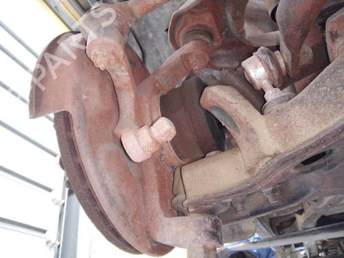 Used Right front steering knuckle NISSAN TERRANO II (R20) [1992-2007]  18603115