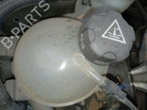 Used Expansion tank CITROËN C4 CACTUS 1.2 THP 110 (110 hp) 31215747