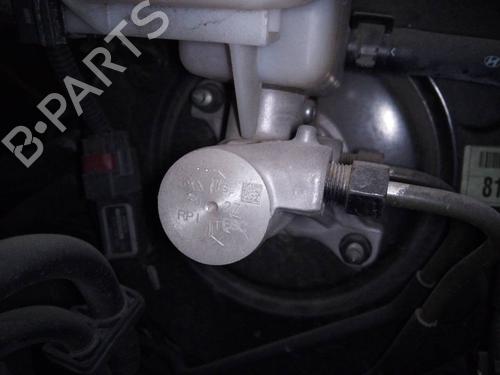 Hovedbremsecylinder KIA CARENS IV 1.7 CRDi (116 hp) 13026763