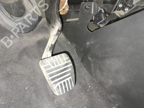 bremsepedal CHEVROLET CAPTIVA (C100, C140) 2.4 (136 hp) 24682167