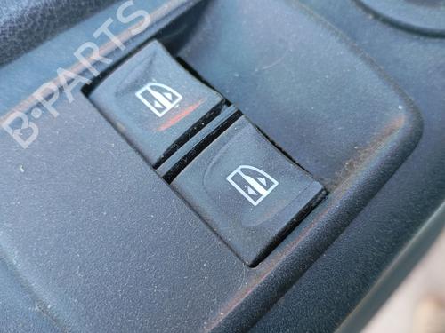 Used Left front window switch RENAULT TRAFIC III Bus (JG_) 1.6 dCi 125 (JGMH) (125 hp) 27890977