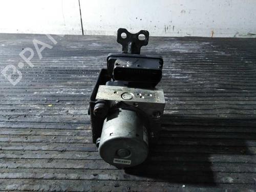 Used ABS pump KIA SPORTAGE III (SL) 1.7 CRDi (116 hp) 6025591