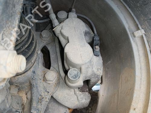 Used Right front brake caliper MERCEDES-BENZ M-CLASS (W164) ML 320 CDI 4-matic (164.122) (224 hp) 28070890