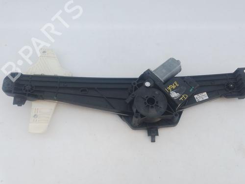 Rudehejsemekanisme Højre bagtil Rudehejsemekanisme Højre bagtil PEUGEOT 5008 II (MC_, MJ_, MR_, M4_) 1.5 BlueHDi 130 (MCYHZJ, MCYHZR, MCYHZX) (131 hp) 33843676 33843676