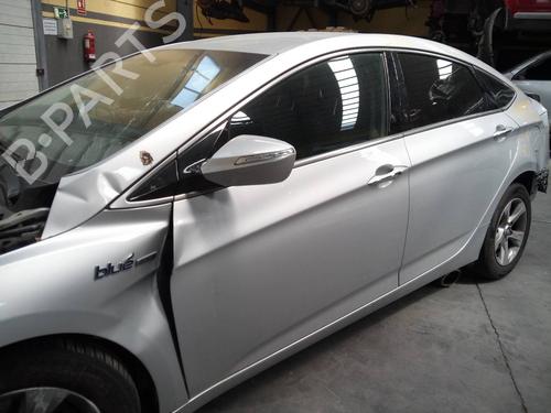 Left front door HYUNDAI i40 I (VF) 1.7 CRDi | BP12950841C2 