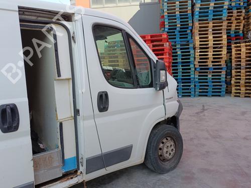Right front door PEUGEOT BOXER Van 2.2 HDi 100 | BP28035427C3 