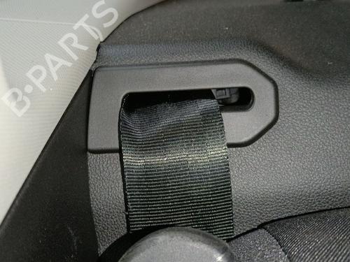 sikkerhetsbelte-bak-hyre-dacia-duster-hm_-2017-39610899 main image