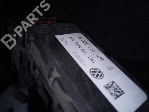 Used Pedal Pedal VW GOLF VI (5K1) 1.6 TDI (105 hp) 8486840 8486840