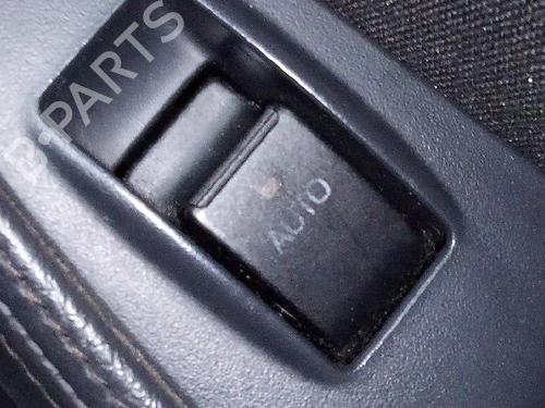 Used Right rear window switch TOYOTA AVENSIS Estate (_T25_) 2.2 D-4D (ADT251_, ADT251R) (150 hp) 17007657