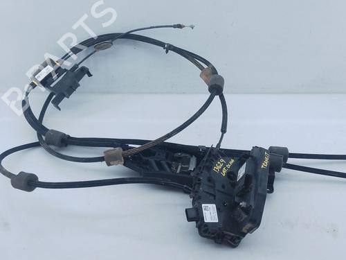 Vergrendeling rechts achter FORD TRANSIT CUSTOM V710 Van (NRN) 2.0 EcoBlue (110 hp) 30589486