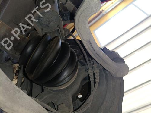 Used Right front steering knuckle Right front steering knuckle MERCEDES-BENZ CLA Coupe (C117) CLA 200 CDI / d (117.308) (136 hp) 40037173 40037173