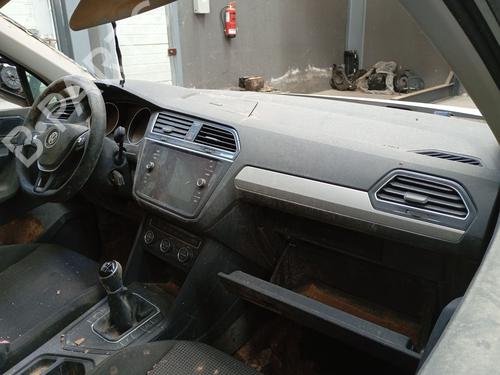 Instrumentbræt Instrumentbræt VW TIGUAN (AD1, AX1) 2.0 TDI (115 hp) 34699872 34699872