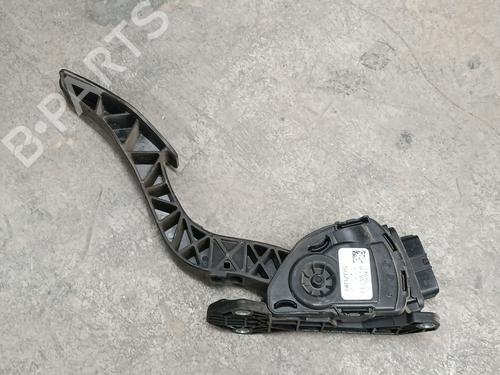 Used Pedal Pedal SUZUKI GRAND VITARA II (JT, TE, TD) 1.9 DDiS All-wheel Drive (JT419, TD44, JB419WD, JB419XD,... (129 hp) 34439549 34439549