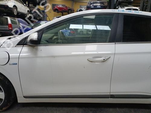 Used Left front door HYUNDAI IONIQ (AE) 1.6 GDI Plug-in Hybrid (141 hp) 32439895