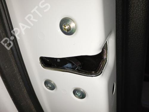 Used Rear left lock KIA STONIC (YB) 1.0 T-GDi Eco-Dynamics+ (101 hp) 30684481