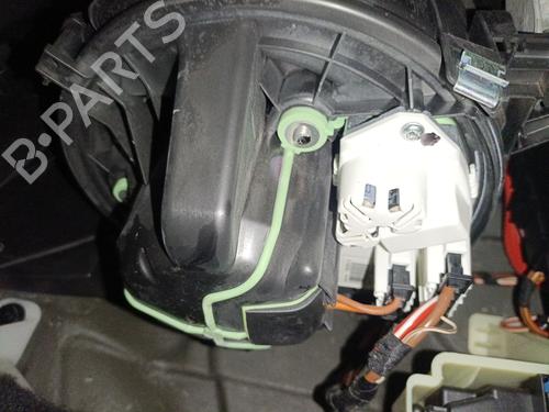 Used Heater blower motor Heater blower motor BMW X4 (F26) xDrive 20 d (190 hp) 34633894 34633894