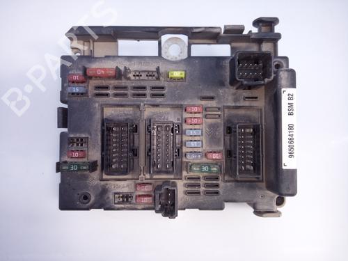 Used Fuse box PEUGEOT 307 (3A/C) 2.0 HDi 90 (90 hp) 10570191