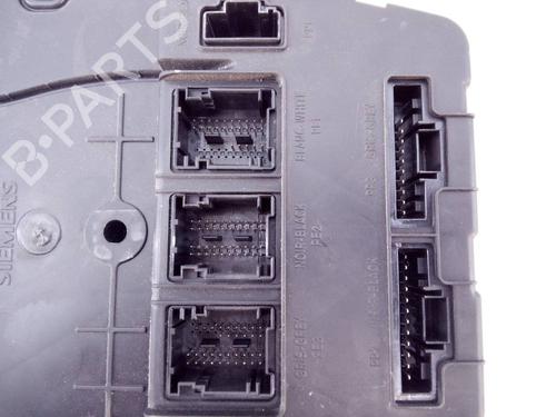 Fuse box RENAULT SCÉNIC II (JM0/1_)  | BP20981281E1 