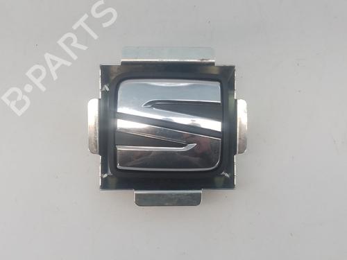 Used Tailgate handle Tailgate handle SEAT IBIZA IV (6J5, 6P1) 1.0 (75 hp) 39950974 39950974
