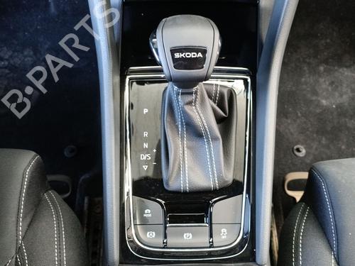 Used Gear lever SKODA KAROQ (NU7, ND7) 2.0 TDI 4x4 (150 hp) 28723634