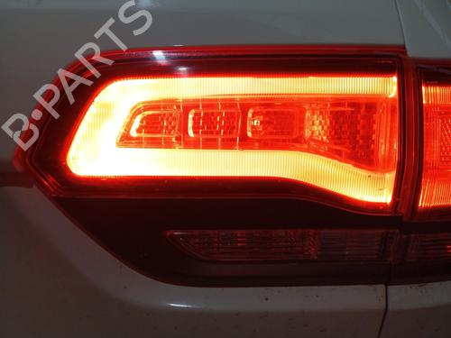Feu de coffre droit JEEP GRAND CHEROKEE IV (WK, WK2) 3.0 CRD V6 4x4 (250 hp) 31888506