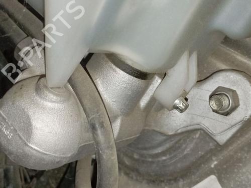 brake-master-cylinder-mercedes-benz-cla-coupe-c117-2013-2014-2015-2016-2017-2018-2019-40610779 main image