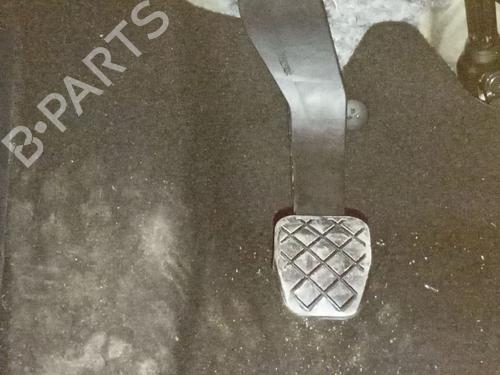 Pedal embrague SEAT IBIZA V (KJ1, KJG) 1.0 TSI (95 hp) 31645215