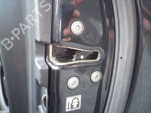 Vergrendeling rechts achter TOYOTA AVENSIS Saloon (_T27_) 2.0 D-4D (ADT270_, ADT270R) (124 hp) 11280055