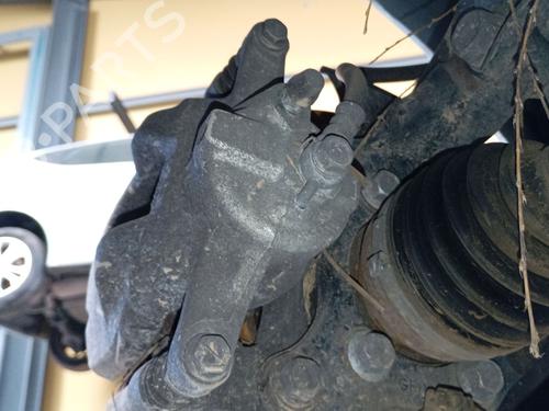 Used Right front brake caliper TOYOTA AURIS (_E18_) 1.4 D-4D (NDE180_, NDE180R) (90 hp) 31010532