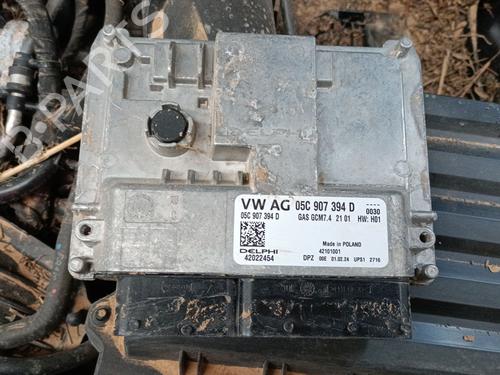 Used Engine control unit (ECU) Engine control unit (ECU) VW POLO VI (AW1, BZ1, AE1) 1.0 TSI (95 hp) 33336902 33336902
