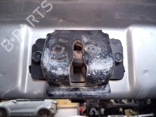 Used Tailgate lock KIA SORENTO I (JC) 2.5 CRDi (163 hp) 17013840