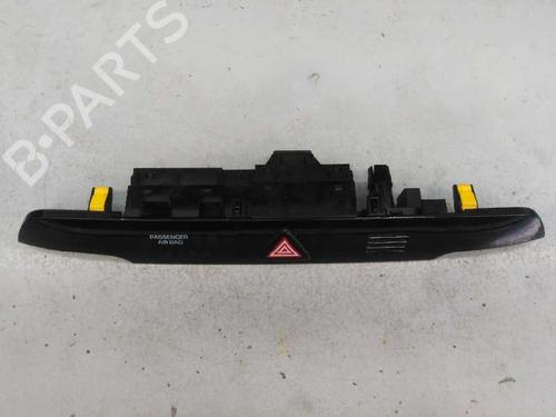 Used Warning switch HYUNDAI TUCSON (TL, TLE) 1.7 CRDi (116 hp) 5992549