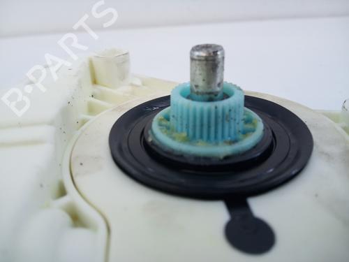 Right front window motor LAND ROVER DISCOVERY III (L319) 2.7 TD 4x4 | BP15833433E20 