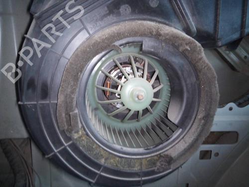 Used Heater blower motor MERCEDES-BENZ VIANO (W639) CDI 2.2 4-matic (639.811, 639.813, 639.815, 639.711,... (136 hp) 17010964