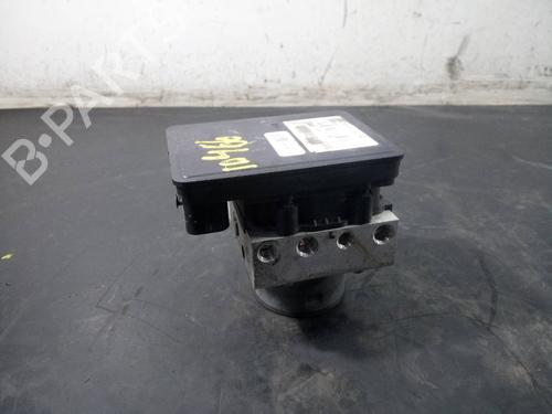 Used ABS pump FIAT 500L (351_, 352_) 1.6 D Multijet (199LYD1B) (105 hp) 11351826
