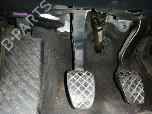 Used Clutch pedal AUDI A4 B8 (8K2) [2007-2017]  8786967