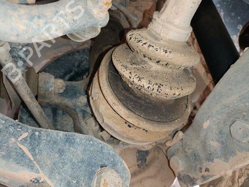 Used Right rear steering knuckle MITSUBISHI PAJERO III (V7_W, V6_W) 3.2 Di-D (V68W, V78W) (165 hp) 29586347